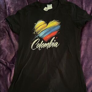 Colombia Flag Colors Heart Black T-Shirt (Women’s XS)